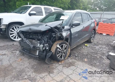 2019 Nissan Kicks Sv z USA, uszkodzony, nr VIN 3N1CP5CU0KL536928